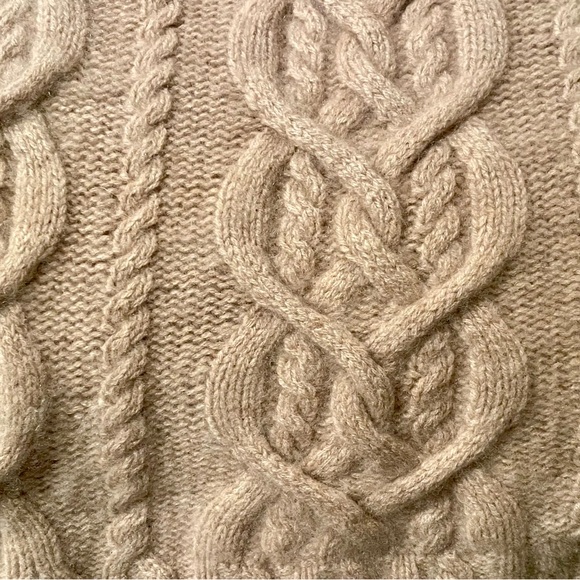 Cable Knit Beige Cashmere Sweater - Picture 3 of 4